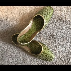 Khussa/ Indian style flats